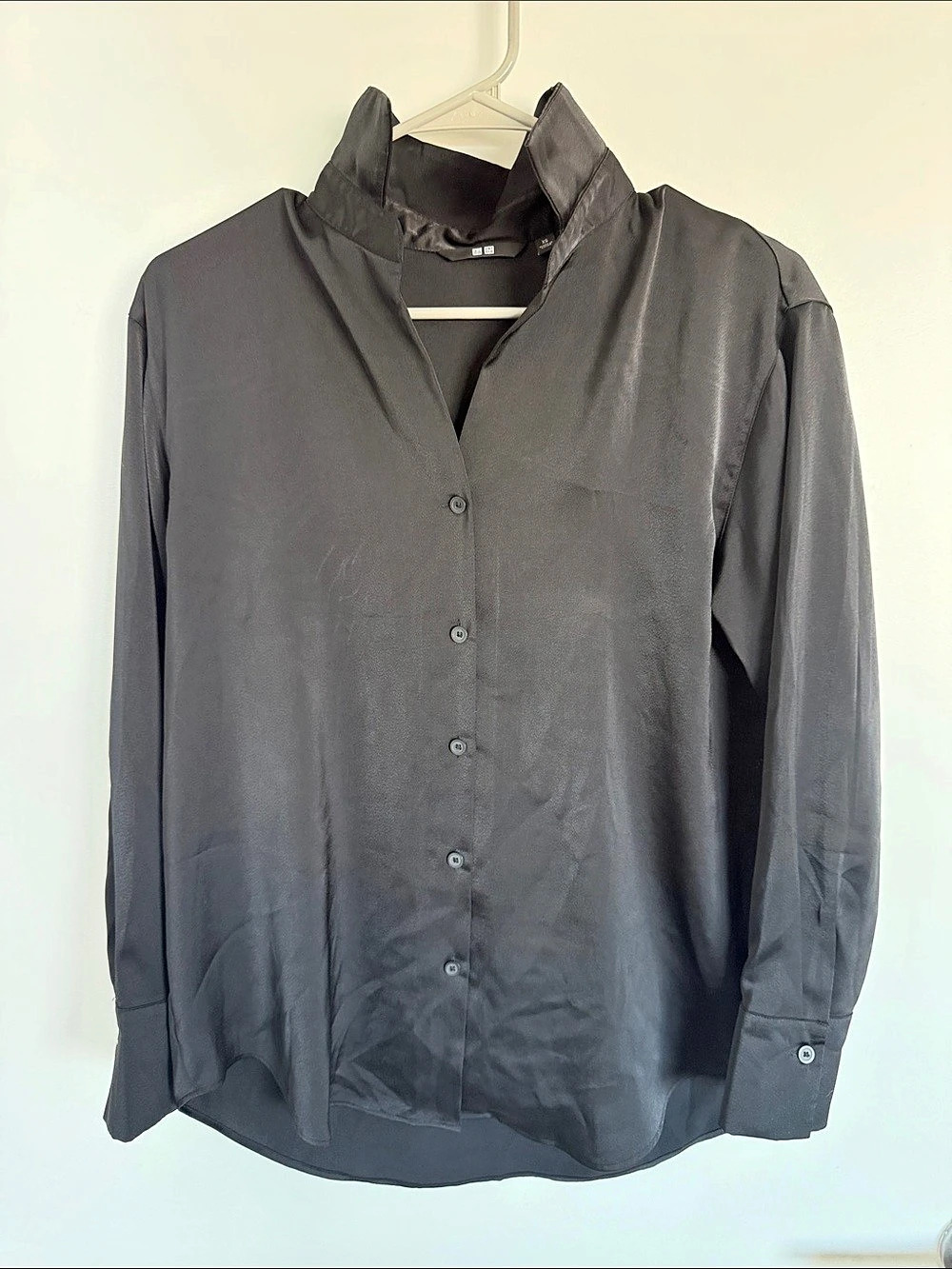 Uniqlo Satin Long-Sleeve Blouse Button Down Black XS